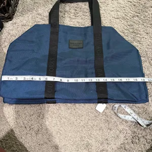 NWT Bath & Body Works Men’s Navy Blue Duffle Bag thumbnail 6