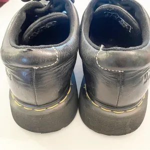 Dr. Martens Womens Size 10 US 4-Eyelet Oxford Black Leather‎ Model 8C48 thumbnail 5