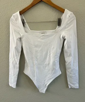 Babaton Aritzia Bodysuit Square Neck Long Sleeve thumbnail 1
