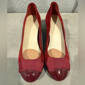 Cole Haan Burgundy Suede Patent Leather Bow Round Toe Wedge Loafers Size 7B‎ thumbnail 2