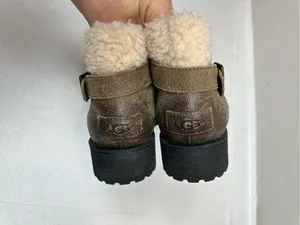 UGG Benson "1095151" Distressed Ankle Boots Buckle Zip Size US 8.5 thumbnail 7