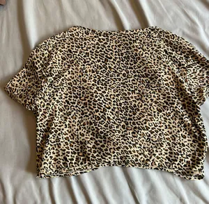 SheIn Cheetah Top thumbnail 3