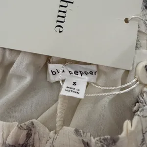 Blu Pepper Bohme Elegant Cream and Gray Maxi Skirt thumbnail 6
