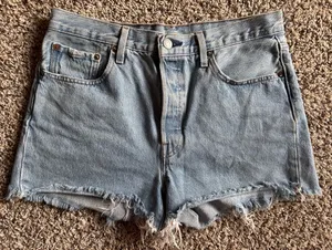 Levi's Women's 501 Jean Shorts thumbnail 1