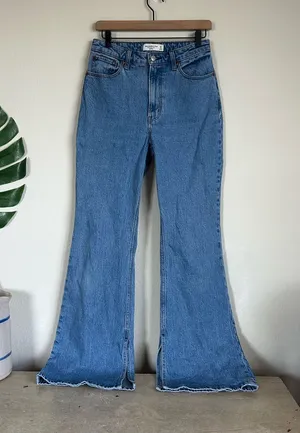 Abercrombie & Fitch The Vintage Flare High Rise Jeans thumbnail 1