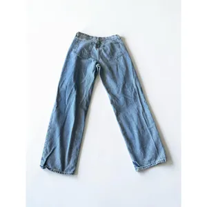 Universal Thread 90s Baggy Distressed Jeans Womens 8/29R Blue High Rise thumbnail 3