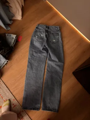 SHEIN Denim Jeans thumbnail 2