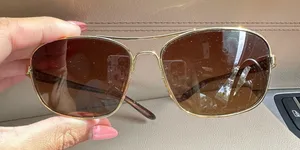Women’s Oakley Sunglasses thumbnail 1