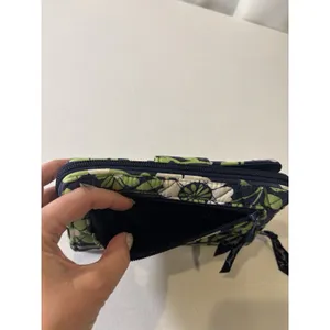 Vera Bradley Turnlock Wallet Rare Discontinued Lucky You‎ Floral Green Pattern thumbnail 4