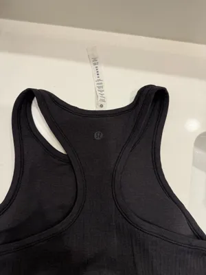 Lululemon Tank thumbnail 4
