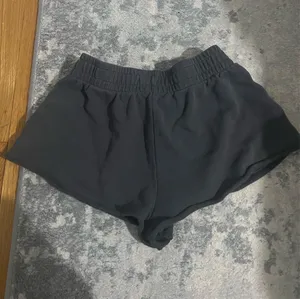 Garage sweat shorts thumbnail 3