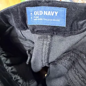 Old Navy Pixie Black Velvet Pants Size 6 Mid Rise Skinny Ankle Holiday Party thumbnail 3
