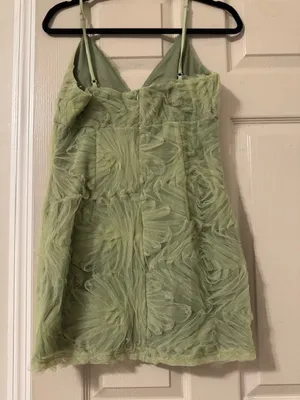 Le Lis Green Mini Dress PROM thumbnail 2