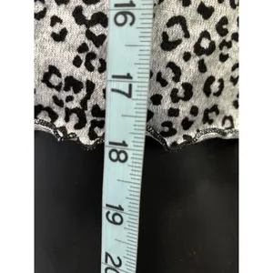 Antistar Gray/Black Cheetah Crop High Neck Sweater Long Sleeve Size M Soft thumbnail 3