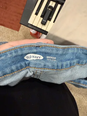 Old Navy Rockstar Super Skinny Distressed Jeans thumbnail 7