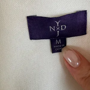 NYDJ Open Front Drape Collar White Blazer – Medium thumbnail 6