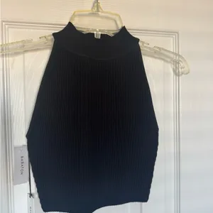 NWT Aritzia babaton sculpt knit halter crop thumbnail 4