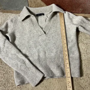 Banana Republic Johnny Collar Yak Wool Sweater Womens Small Oatmeal Marled Polo thumbnail 2