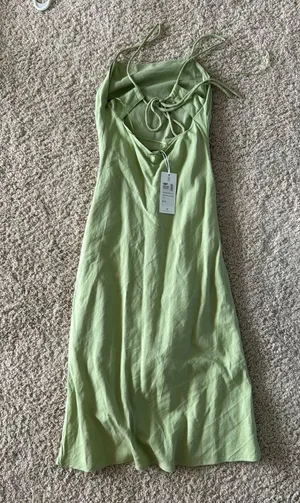 Rhythm Dress Midi Linen thumbnail 1