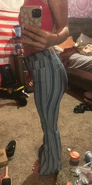 jeans thumbnail 2