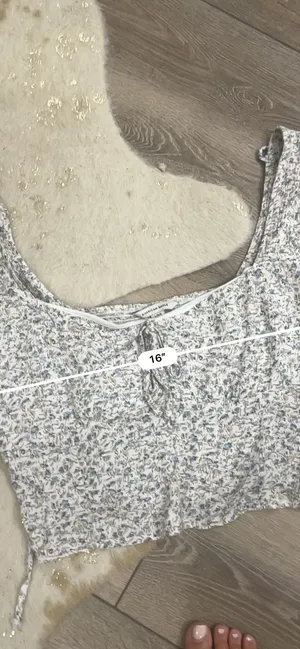 American Eagle Floral Crop Top thumbnail 3