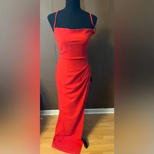 NWT M Lulu's Romantic Thought Red Cowl Neck Lace Up Maxi‎ Dress thumbnail 2