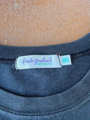Black vintage 90s Fresh Produce tee with three small potted plant graphics Sz OS #90s #retro #y2k thumbnail 4