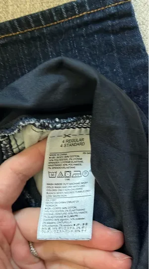 Old Navy Maternity Skinny Jeans thumbnail 4