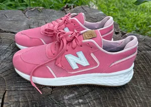 New Balance Fresh foam X-70 women shoes size 8 thumbnail 1