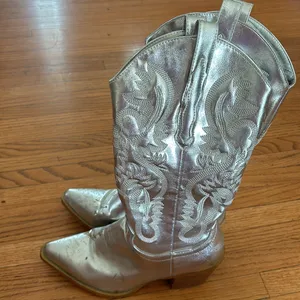 Silver Cowboy Boots Size 6 thumbnail 8
