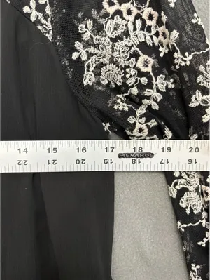 maurices Women’s Black White Floral Lace Embroidered Shift Dress V-Neck M thumbnail 4