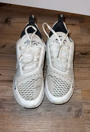 Nike Running Shoes Air Women’s Max 270 thumbnail 1