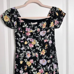 Abercrombie & Fitch Black Floral Midi Dress XS Pastel Flowers‎ Cottagecore thumbnail 4