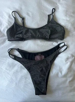 Victoria's Secret Bikini Swim thumbnail 1