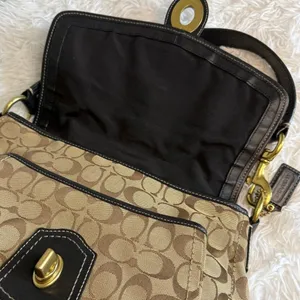 y2k COACH Black Brown Khaki Signature Legacy Flip Turnlock thumbnail 8
