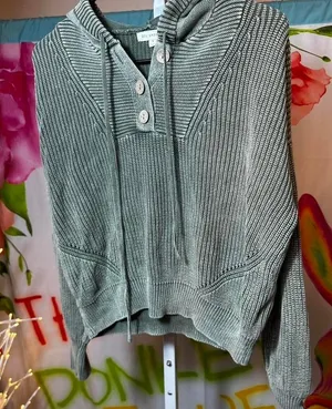P68. Blu Pepper green knit hoodie with button detail thumbnail 1