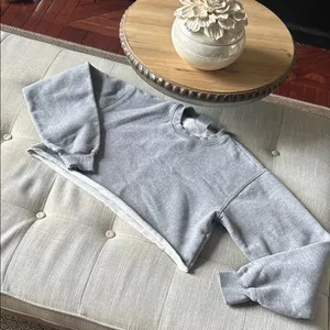 Aritzia TNA Cozy Fleece Cropped Crewneck Size Small thumbnail 2