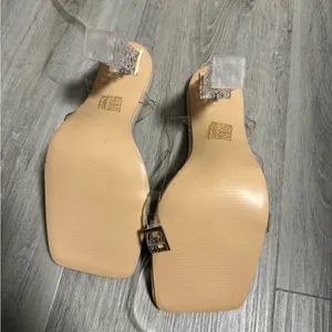 Brand new heels Size 9 thumbnail 3
