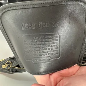 Vintage Coach 9997 Legacy Black‎ Genuine Leather Crossbody Bag thumbnail 11