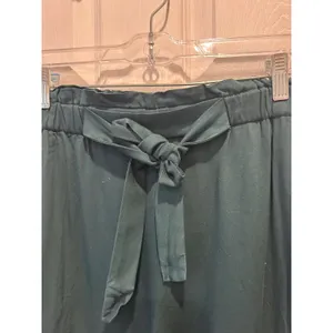 Maurices Dark Green Paperbag Waist‎ Shorts Women 16W Rayon Tie Pocket Resortwear thumbnail 3