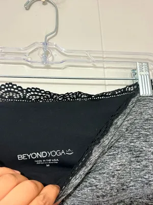 Beyond Yoga Heather Gray Black Lace Trim High Rise Leggings Size M thumbnail 5