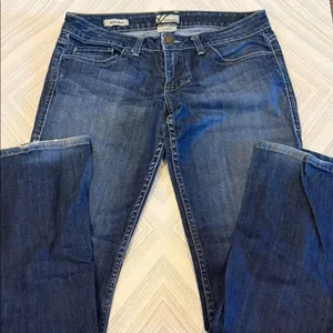 William Rast Belle Flare Jeans Size 28 Snap Back Pockets 28.5” Inseam thumbnail 2