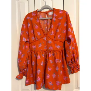 ASOS DESIGN Mini Romper‎ Womens Size 6 Orange Pink Floral Crochet Lace V-Neck thumbnail 2