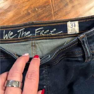 We The Free High Rise Flare Jeans Dark Wash Size 31 thumbnail 2