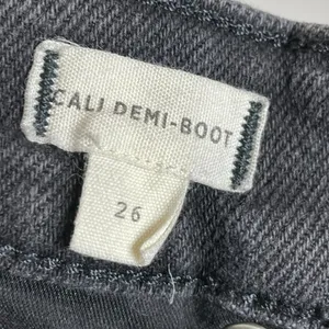 Madewell Jeans Cali Demi-Boot Bootcut Women Black Size 26 Faded‎ Black Stretch thumbnail 4