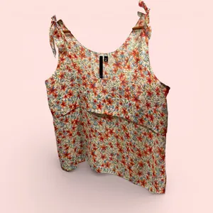 Bellabeat Cute flowy floral lily tie strap sleeveless top lightweight breezy spring dream thumbnail 3