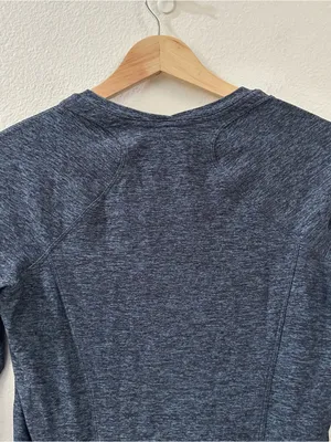 Lululemon Women's Roundful Long Sleeve Shirt Size 6 thumbnail 6