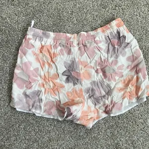 Aritzia Sunday Best Malcolm Shorts thumbnail 3