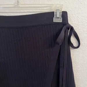 Pari Desai Wrap Midi Skirt M Ribbed Knit Academia Office Preppy $365 Navy Blue thumbnail 4