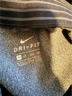 Nike Women’s XS Gray Dri-FIT Fleece Jogger Pants Toggle Hem Zip Pockets thumbnail 8